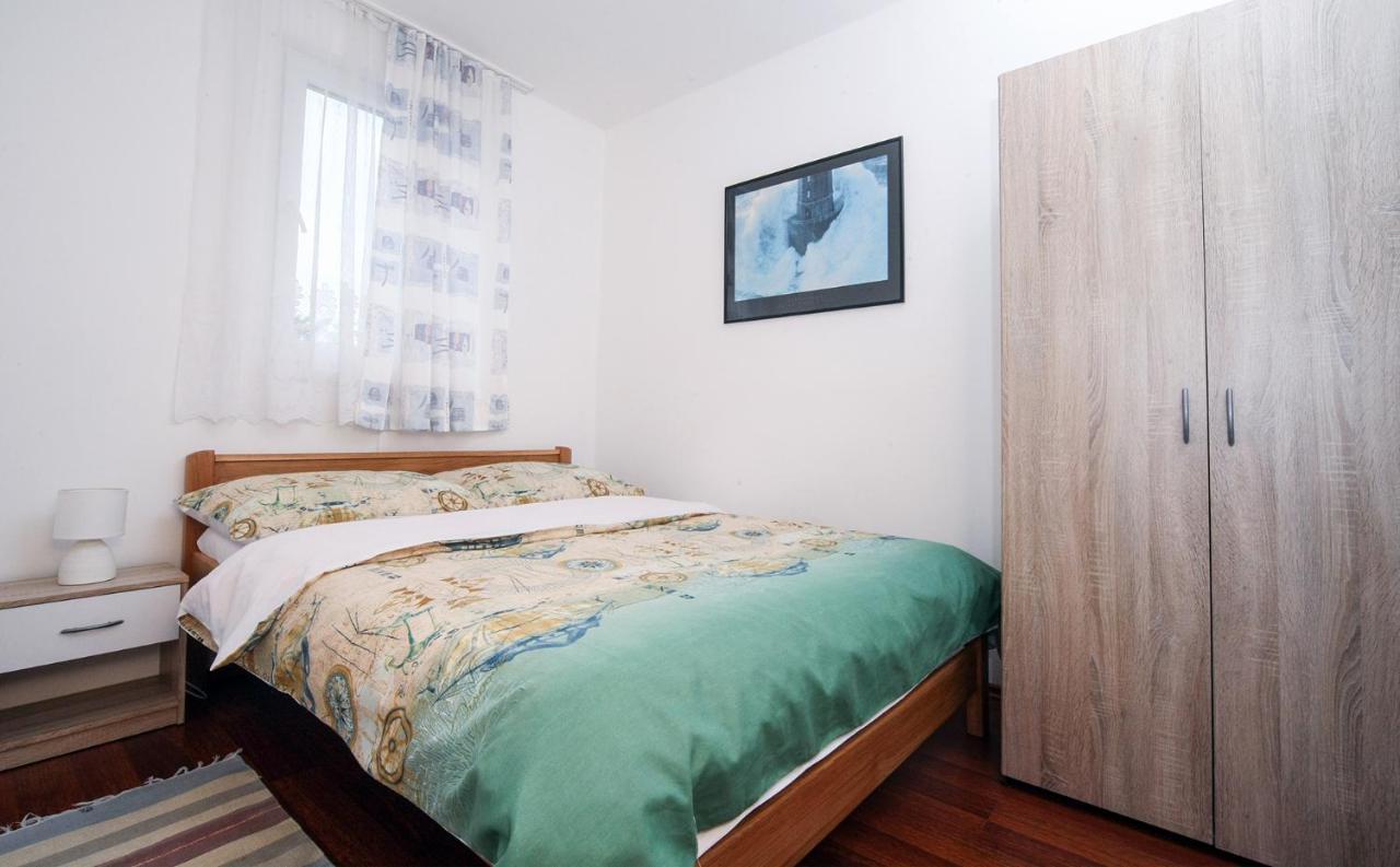 Apartments Mond Gornji Karin Ngoại thất bức ảnh