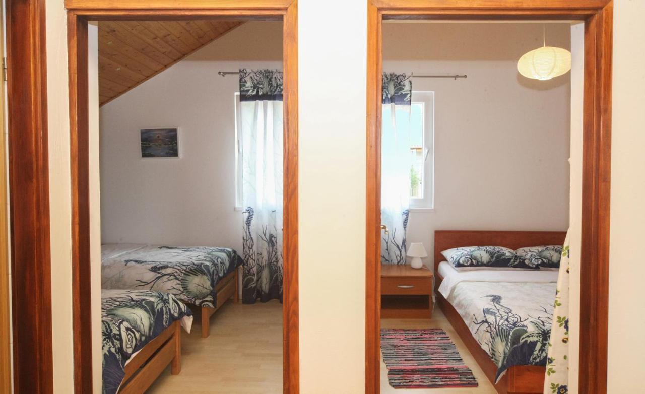 Apartments Mond Gornji Karin Ngoại thất bức ảnh